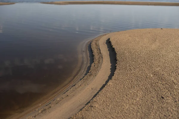 모래 해변입니다. 곡선 해안선 — 스톡 사진