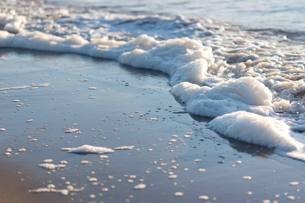 Beautiful Gentle Turquoise Tide Waves Sandy Beach — Stock Photo, Image