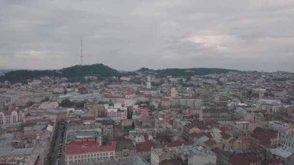 Aerial City Lviv, Ukrayna. Avrupa şehri. Kasabanın Popüler Alanları — Stok video