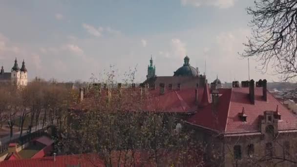 Antennendächer Und Straßen Der Altstadt Lviv Ukraine Zentraler Teil Der — Stockvideo