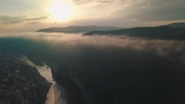 Takoz Gün Batımı Havadan Görünümü Sis — Stok video