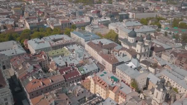 Aerial City Lviv, Ucrania. Ciudad Europea. Zonas populares de la ciudad — Vídeo de stock