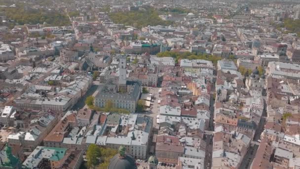 Lvov, Oekraïne. Luchtstad Lviv, Oekraïne. Panorama van de oude stad. Dominicaanse — Stockvideo