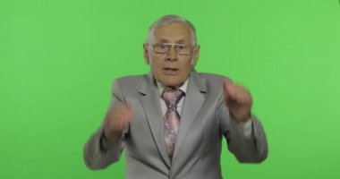 El ile bir şey uygun puan yaşlı işadamı. Eski kıdemli adam