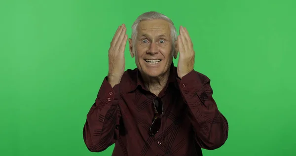 Senior man laughing. Handsome old man. Chroma key — Stock Photo, Image