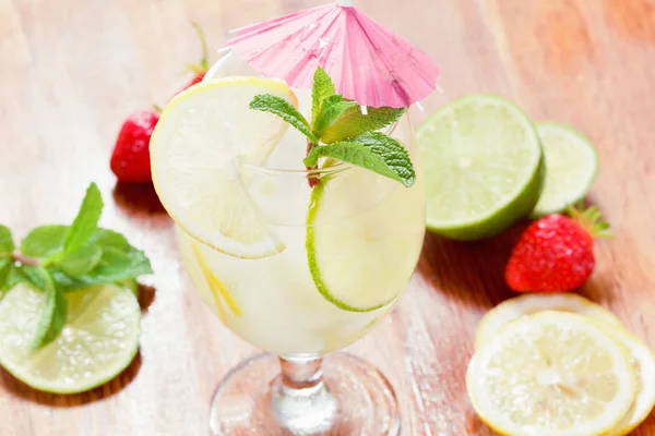 Nane ile kokteyl serinletici