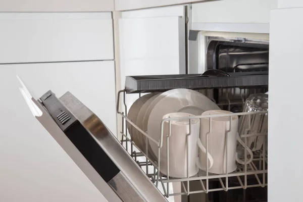 Open Dishwasher Background Copy Space — Stock Photo, Image