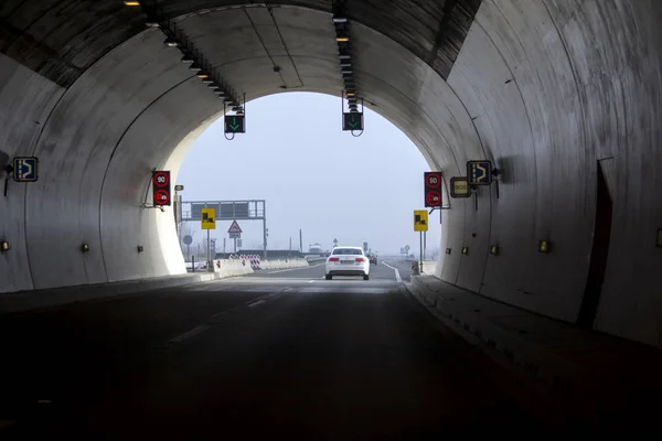 El túnel de carretera . — Foto de Stock