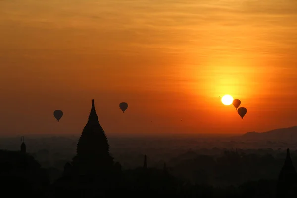 Sunrise i Myanmar — Stockfoto