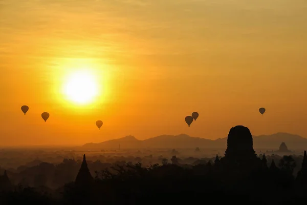 Sunrise i Myanmar — Stockfoto