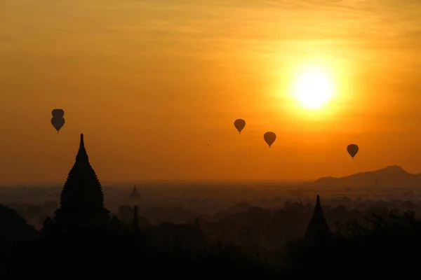 Sonnenaufgang in Myanmar — Stockfoto
