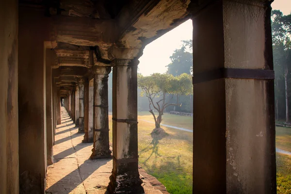 Słynna świątynia Angkor Wat w Kambodży — Zdjęcie stockowe