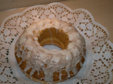 guglehupf 'un kendi yaptığı doğum günü pastası, ev yapımı