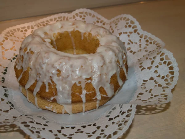 guglehupf 'un kendi yaptığı doğum günü pastası, ev yapımı