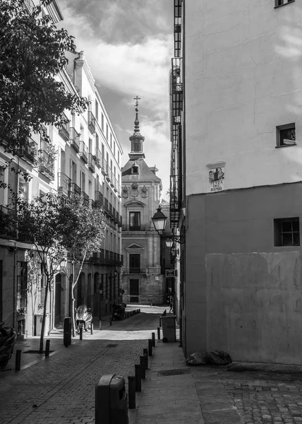 Madrid Bahar Zamanı Bir Bahar Günü Gösteren Güzel Eski Binalar — Stok fotoğraf