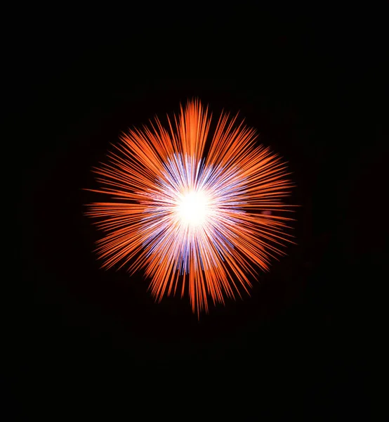Bunte Erstaunliche Feuerwerk Isoliert Dunklen Hintergrund Nahaufnahme Mit Dem Ort — Stockfoto