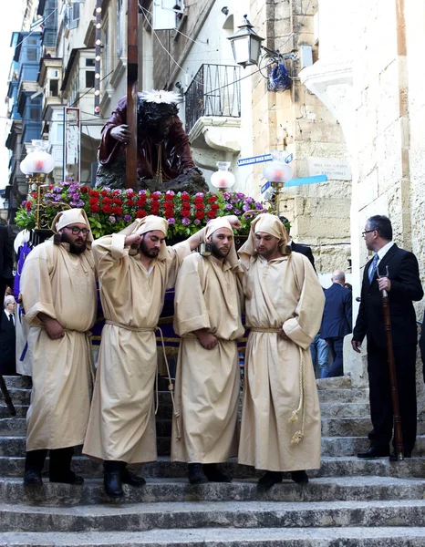 马耳他瓦莱塔 4月1日 2018年4月1日 在马耳他瓦莱塔举行的耶稣受难日游行中 圣经颁布了这一激情 马尔塔的复活节 马耳他复活节的传统游行 — 图库照片