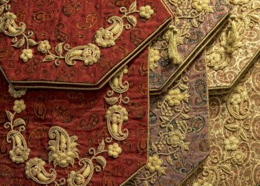 Renkli Tekstil, süslü Islam ile dekore edilmiş, Bedevi kabile, çiçek ve diğer desenleri durak Tahran, Iran.