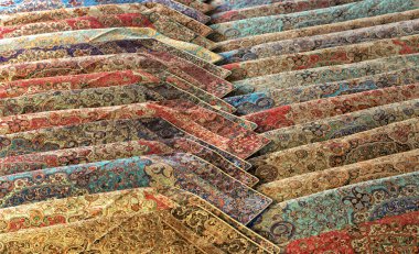 Renkli Tekstil, süslü Islam ile dekore edilmiş, Bedevi kabile, çiçek ve diğer desenleri durak Tahran, Iran.