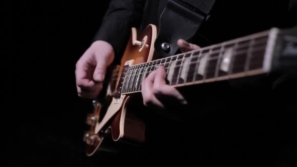 Toque a guitarra elétrica 2 — Vídeo de Stock