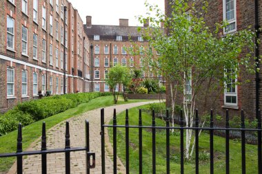 Londra Bahçelerinin manzarası