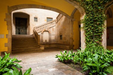 Avlu ve Merdivenler, Barselona, İspanya