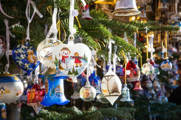 Diferentes Decoraciones Navidad Enfoque Selectivo —  Fotos de Stock