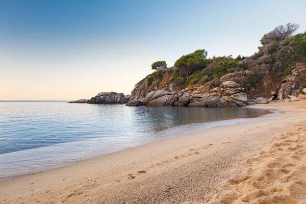 Alba Sulla Spiaggia Cavoli Isola Elba Italia — Foto Stock