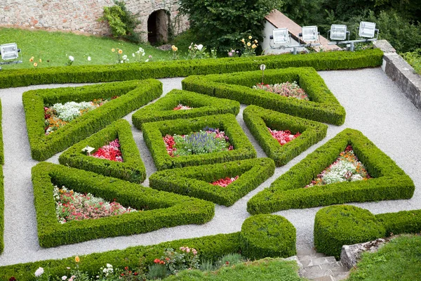 Zahrada Živý Plot Hradě Gruyere — Stock fotografie