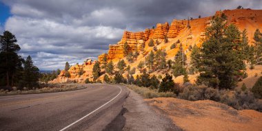 Bryce Canyon doğal görünümünü