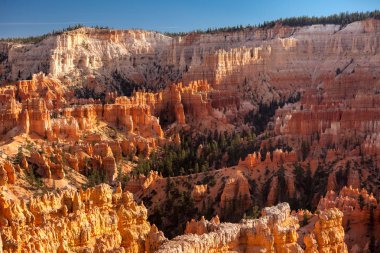 Bryce Canyon doğal görünümünü
