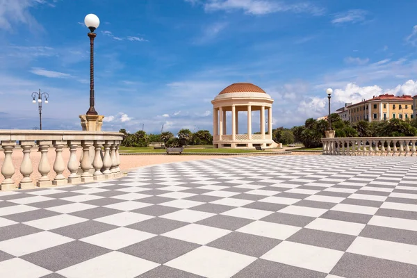 Manzaralı Terrazza Mascagni, Livorno, Toskana