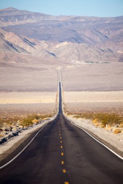 Ölüm Vadisi Caddesi