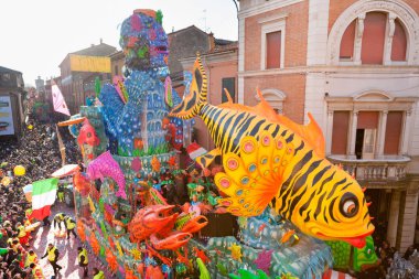 Cento Karnavalı Arabaları Geçidi