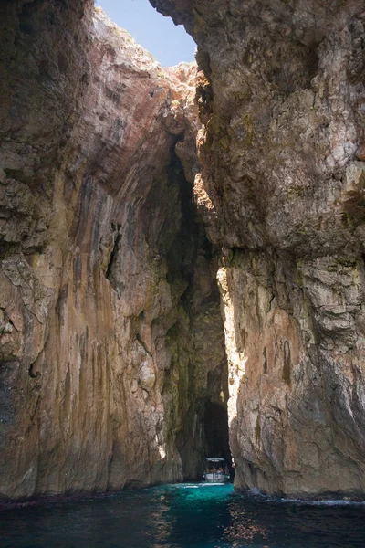 Santa Maria di Leuca Mağaraları, İtalya