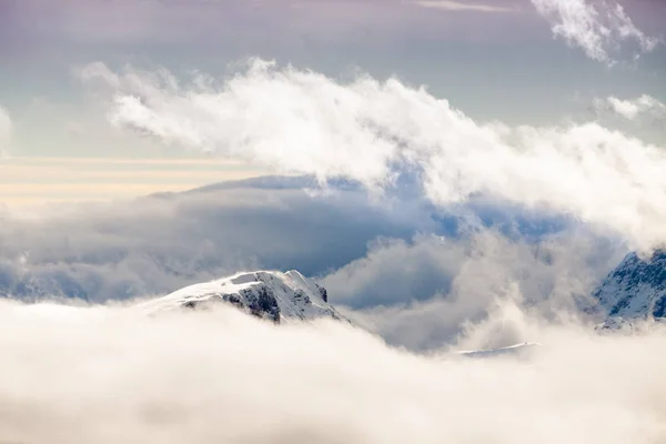 Toppen Van Dolomieten Wolken — Stockfoto