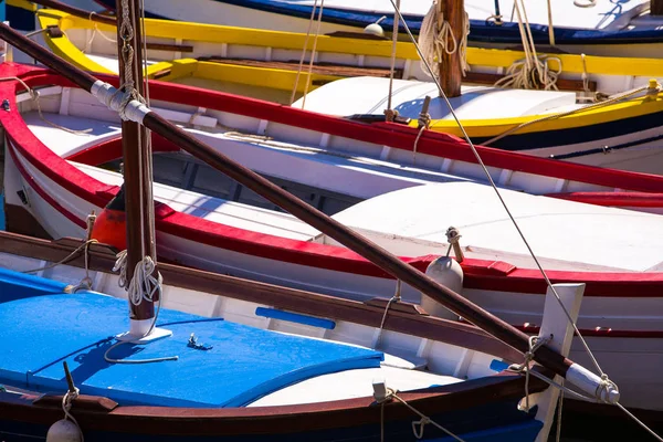 Afgemeerde Kleurrijke Boten Haven — Stockfoto