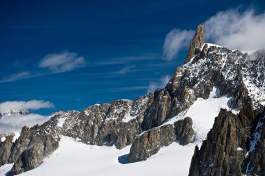Aiguille de Rochefont ve Dente del Gigante