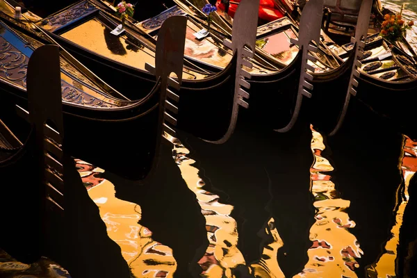 Gondollar Yakın Plan Venedik Talya — Stok fotoğraf