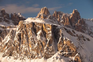 Cime di Fanes manzaralı