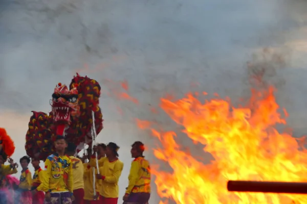 Peh Cun Barongsai Dragon Boat Burning Indonesians Chinese Descent Usually — Stock Photo, Image