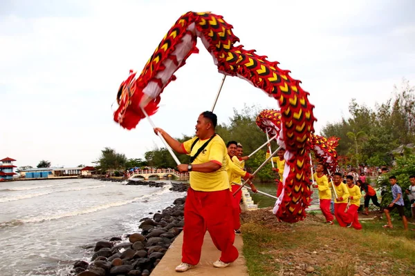 Peh Cun Barongsai Barco Dragão Queimando Entre Indonésios Ascendência Chinesa — Fotografia de Stock