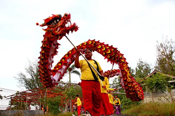 Peh Cun Barongsai Dragon Tekne Yanıyor Çin Kökenli Endonezyalılar Arasında — Stok fotoğraf