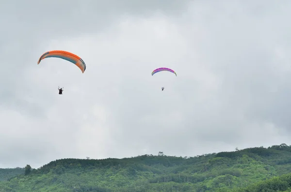 Atletas Parapente Mientras Compiten Campeonato Nacional Batang Java Central Indonesia — Foto de Stock