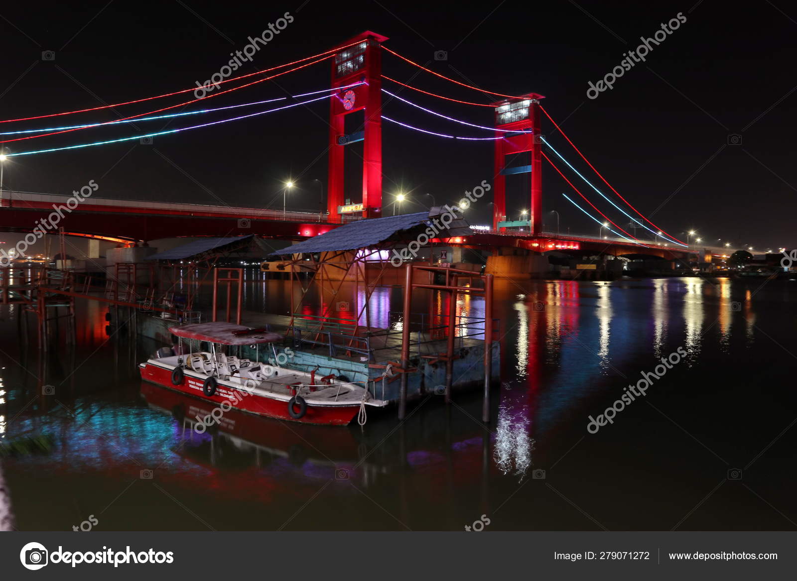 Jembatan Stok Foto Jembatan Gambar Bebas Royalti Depositphotos