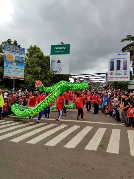 Confucians Adhérant Leurs Dieux Lors Célébration Timbre Meh Pekalongan Java — Photo