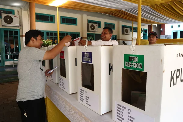 Batang Giava Centrale Indonesia Marzo 2019 Gli Elettori Alle Elezioni — Foto Stock