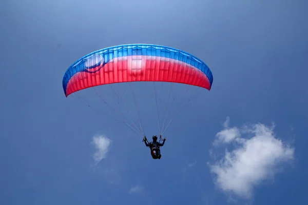 Milli Şampiyonada Yarışırken Yamaç Paraşütü Sporcular Batang Central Java Endonezya — Stok fotoğraf