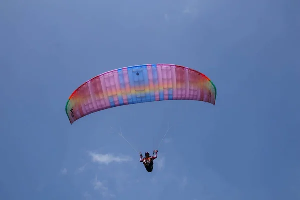 Paragliding Sportovci Když Soutěží Národním Šampionátu Batang Central Java Indonésie — Stock fotografie