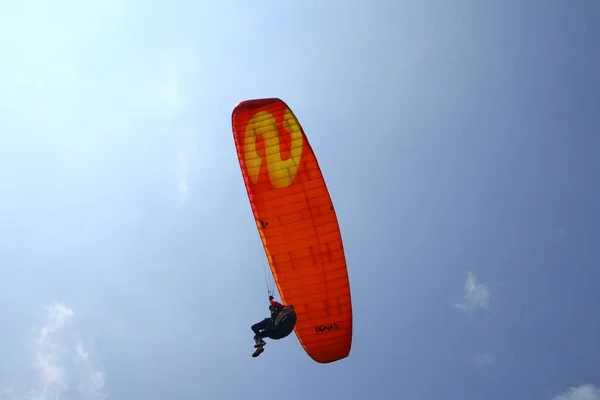 Paragliding Sportovci Když Soutěží Národním Šampionátu Batang Central Java Indonésie — Stock fotografie